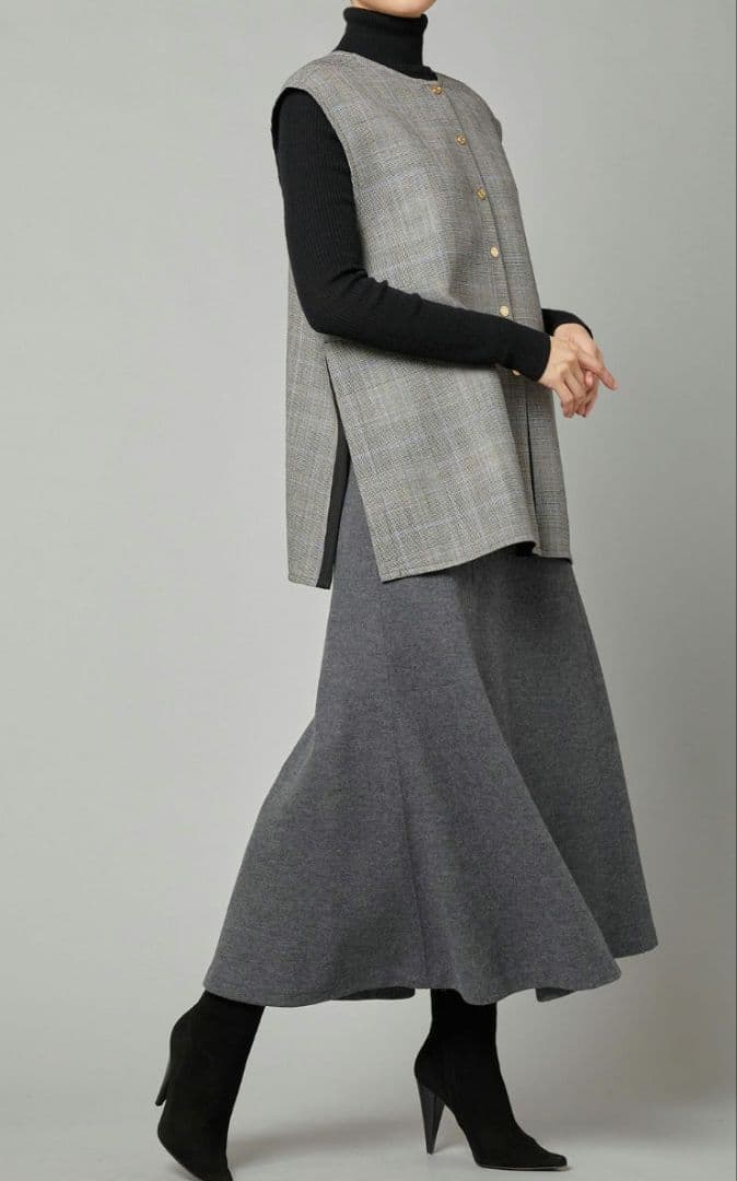 新品 チェック リバーシブルジレ