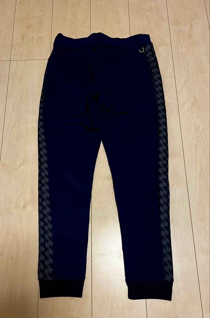 【新品・未使用】Resurrection レザレクション フィットパンツ