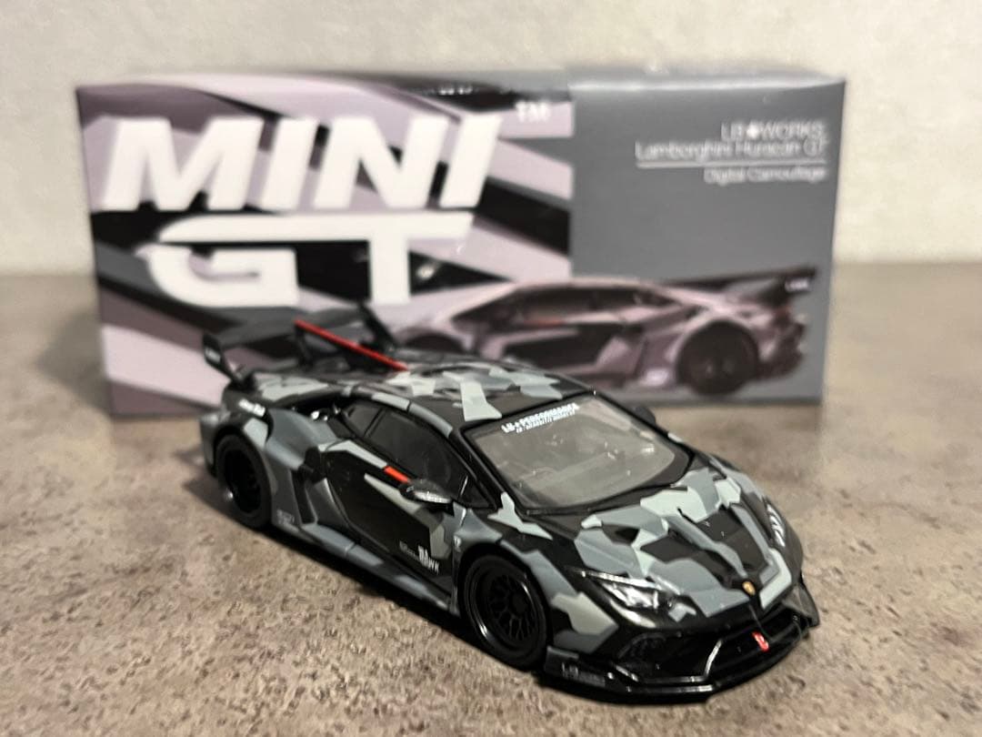 MINI GT LB★WORKS ランボルギーニウラカン GT デジタルカモ