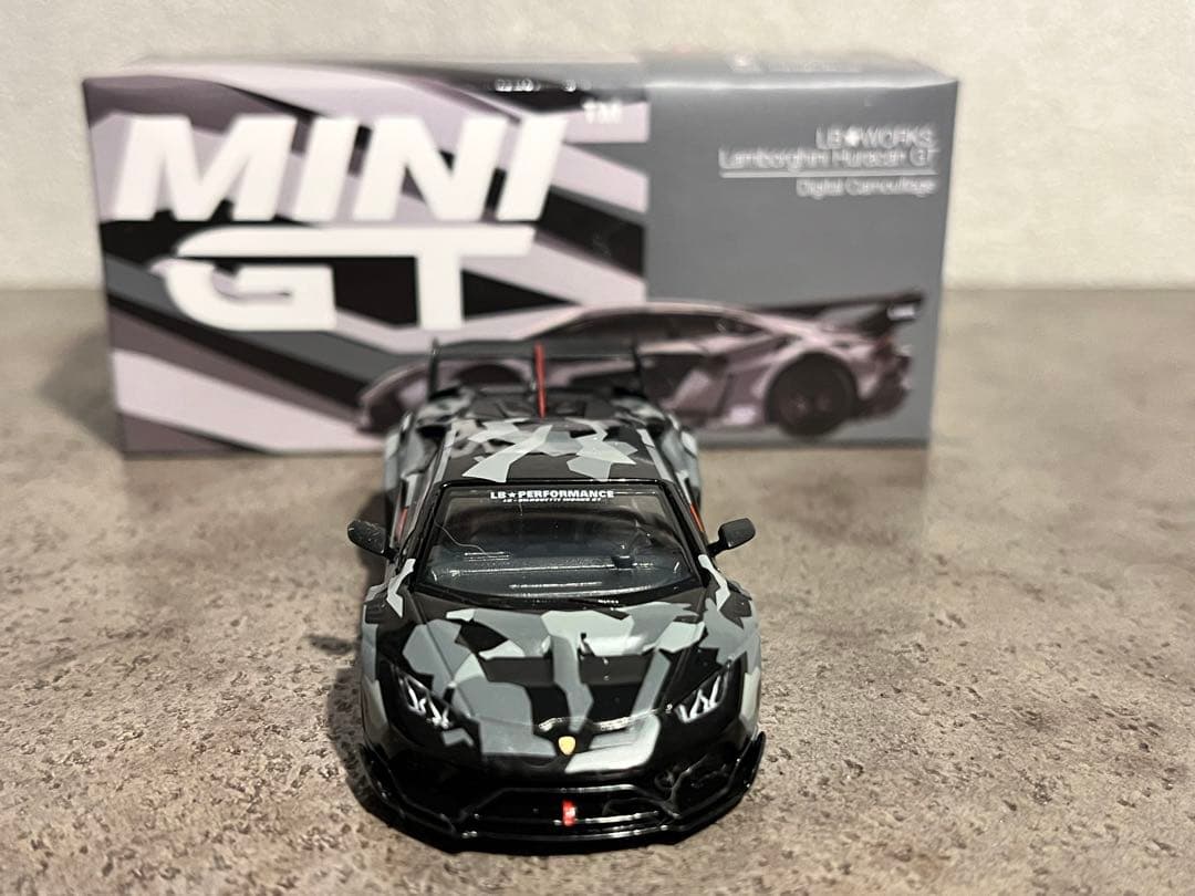 MINI GT LB★WORKS ランボルギーニウラカン GT デジタルカモ