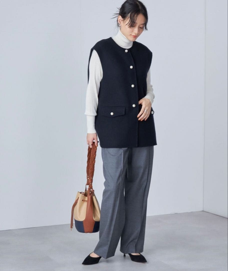 SHIPS WOMEN パール モチーフ ボタン ジレ　シップス