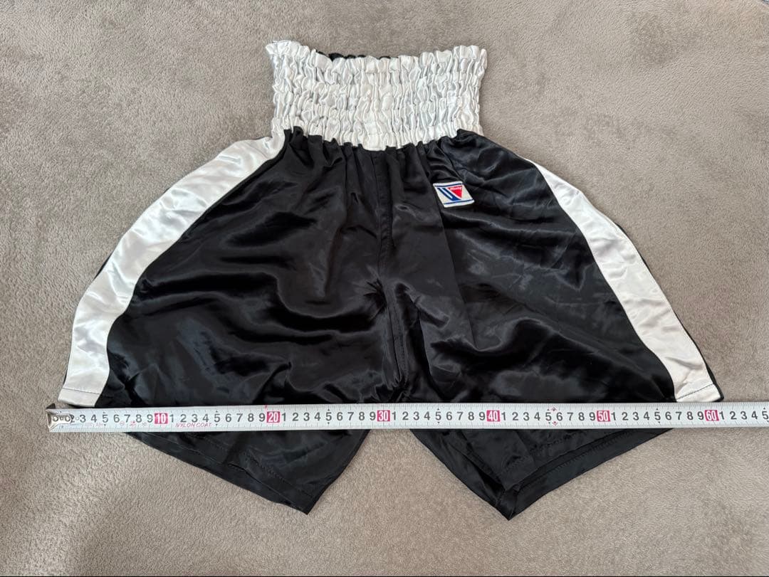 美品 Winning ウイニング ボクシング パンツ 黒 白ライン