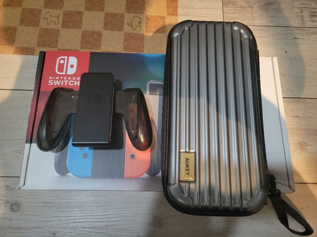 Nintendo Switch 本体 青/赤　美品