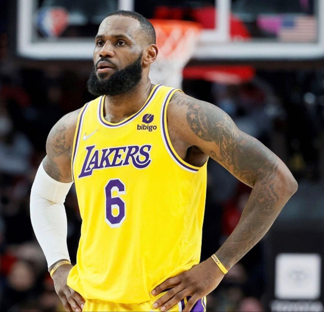 NBA 75周年ユニフォーム レブロン NIKE 新品
