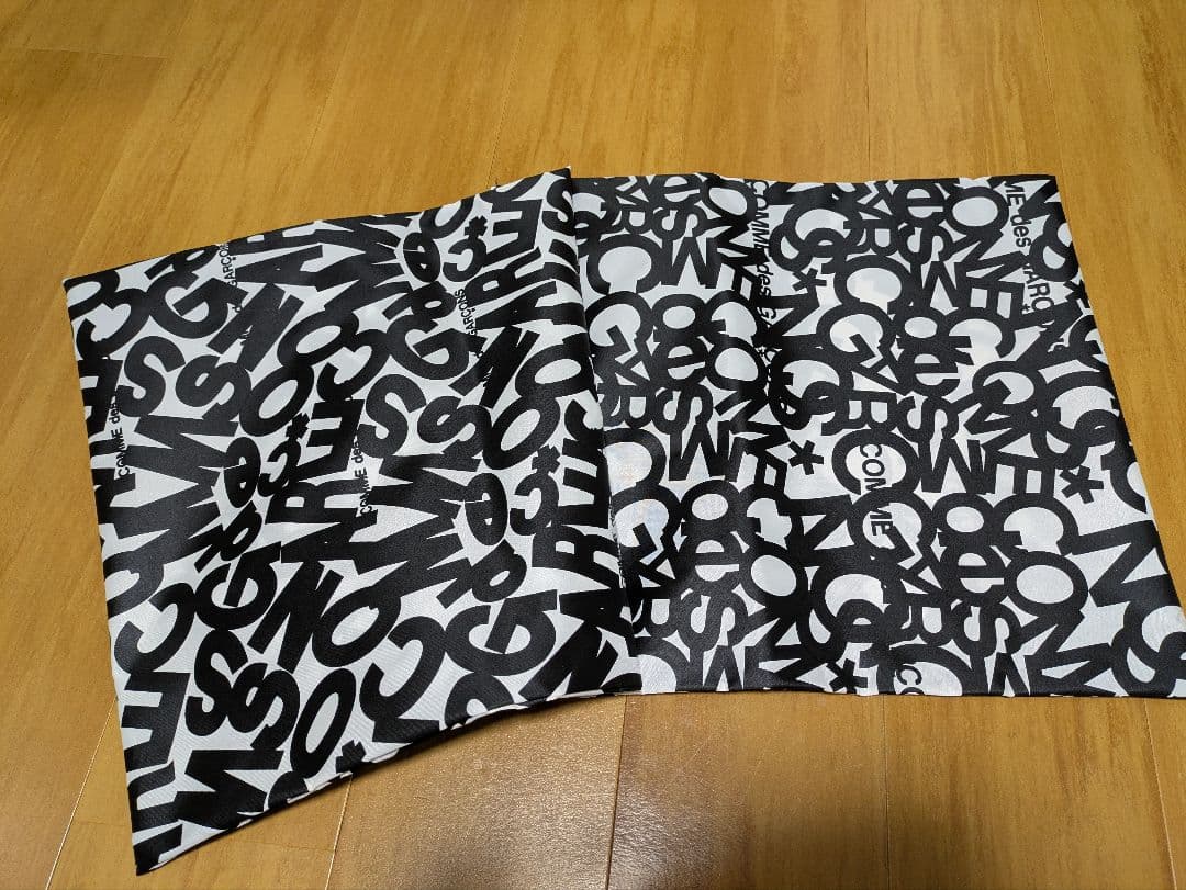 COMME des GARÇONS ホリデー ロゴ トートバッグ 新品