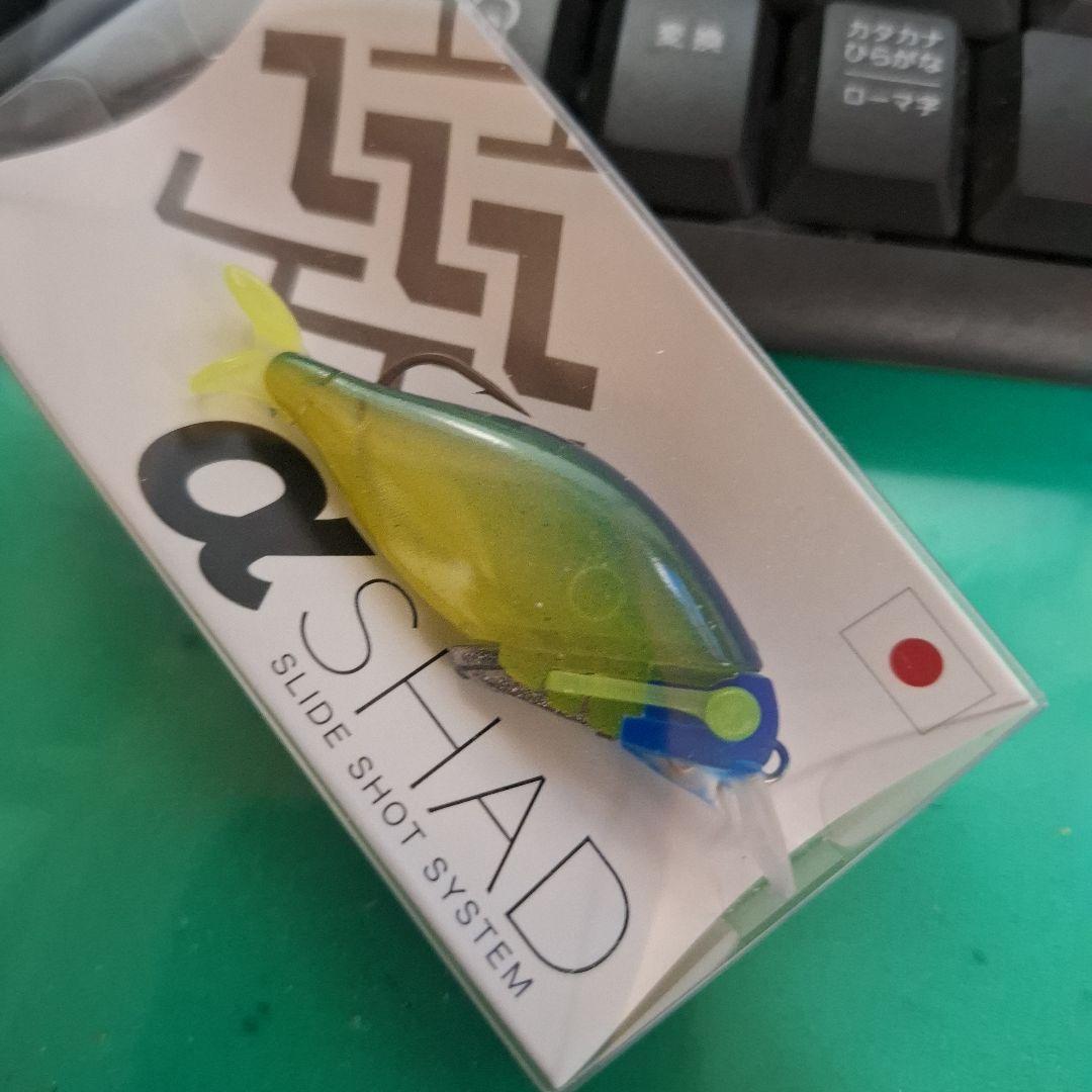 αSHAD　　 tttルアー　ブルーバックチャート　αシャッド　新品