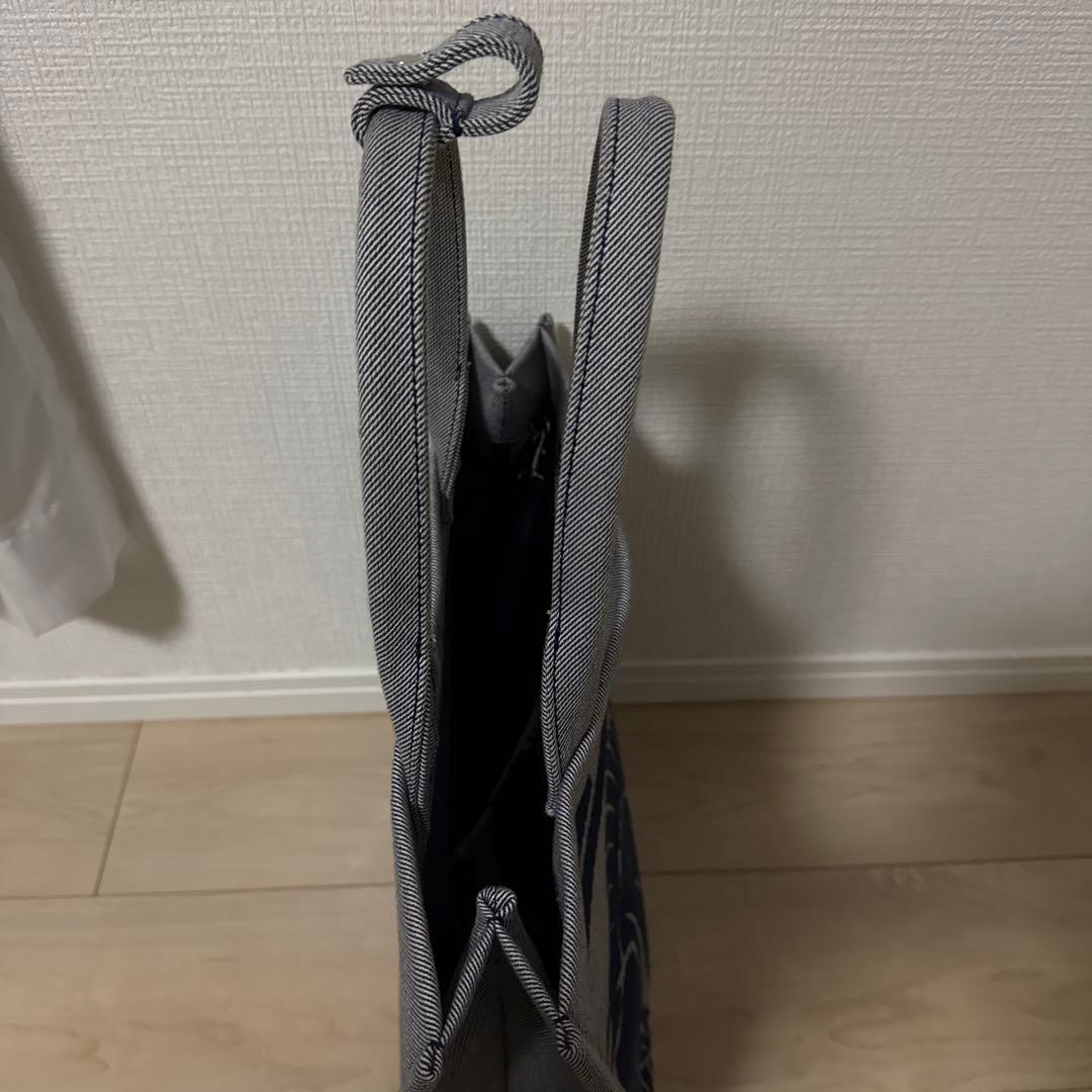 Burberry キャンパストートバッグ