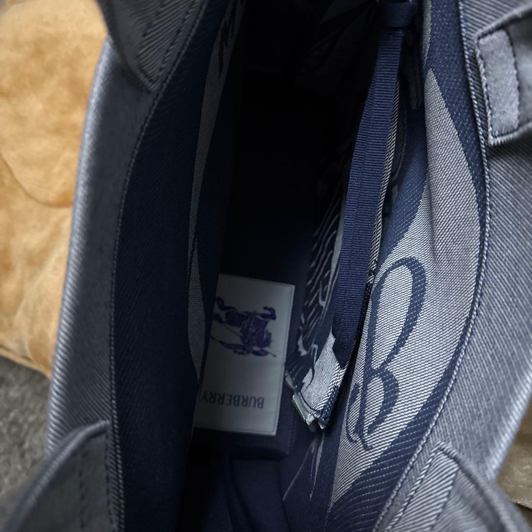 Burberry キャンパストートバッグ