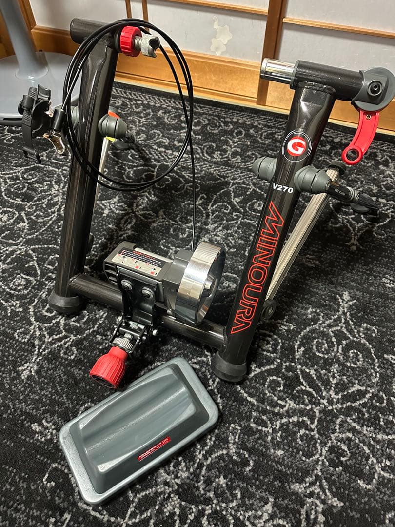 【練習タイヤ付】固定ローラー MINOURA V270
