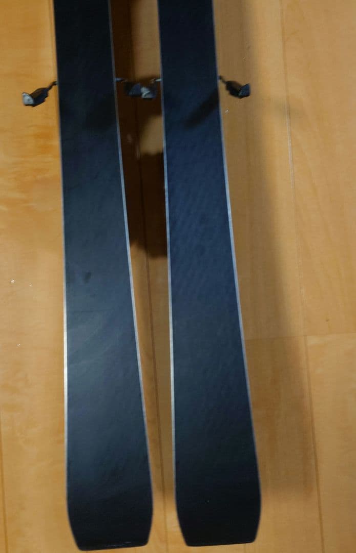 SALOMONスキー板　 SL 138