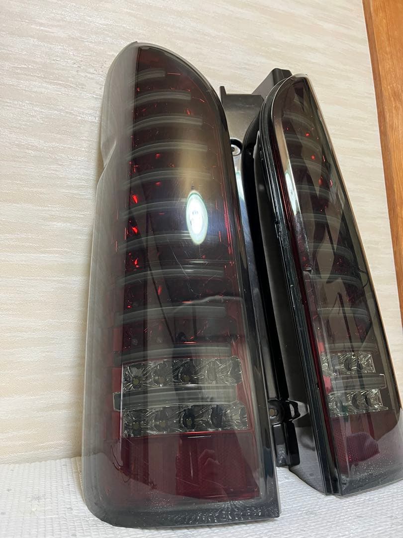 球切れ無し 200系 ハイエース LEDテール
