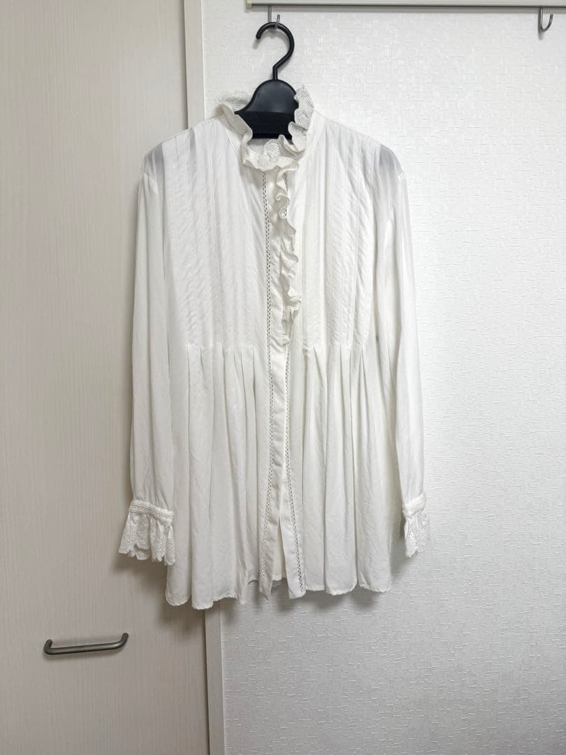 【美品】laubeblanc Geometric Lace Blouce