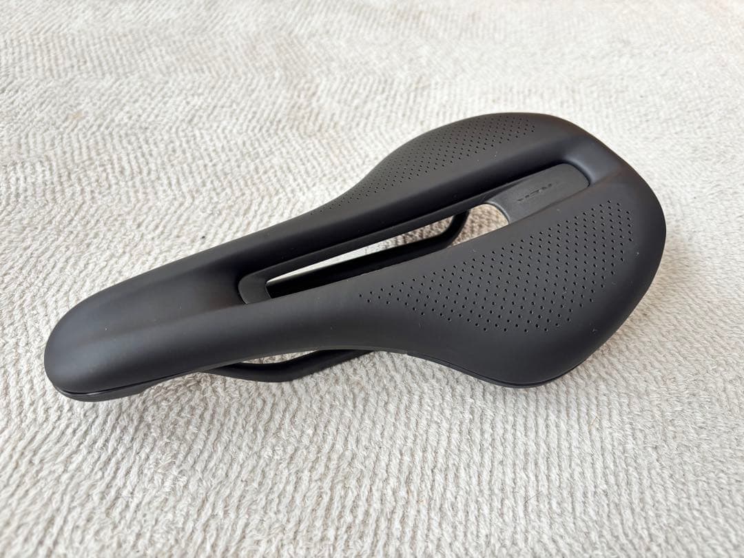 【未使用】Bontrager Verse Pro 145mm カーボンレール