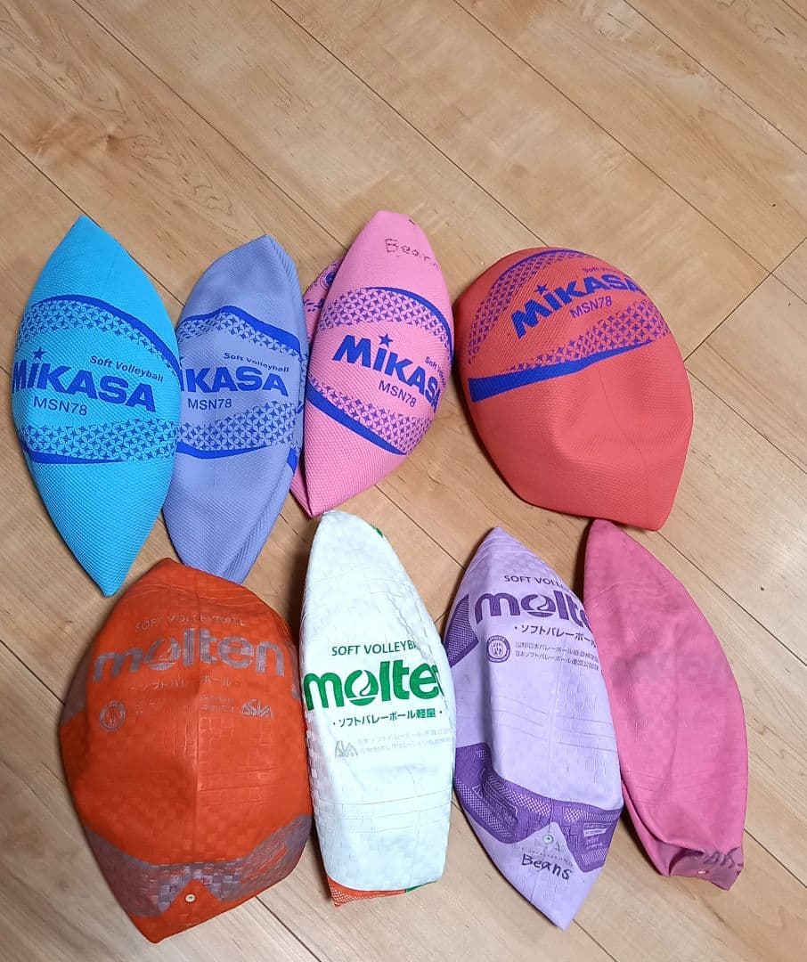 MikasaとMoltenのソフトバレーボールボールセット