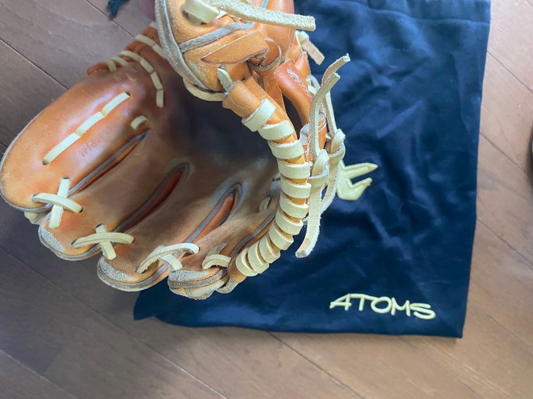 ATOM 硬式内野　グローブ
