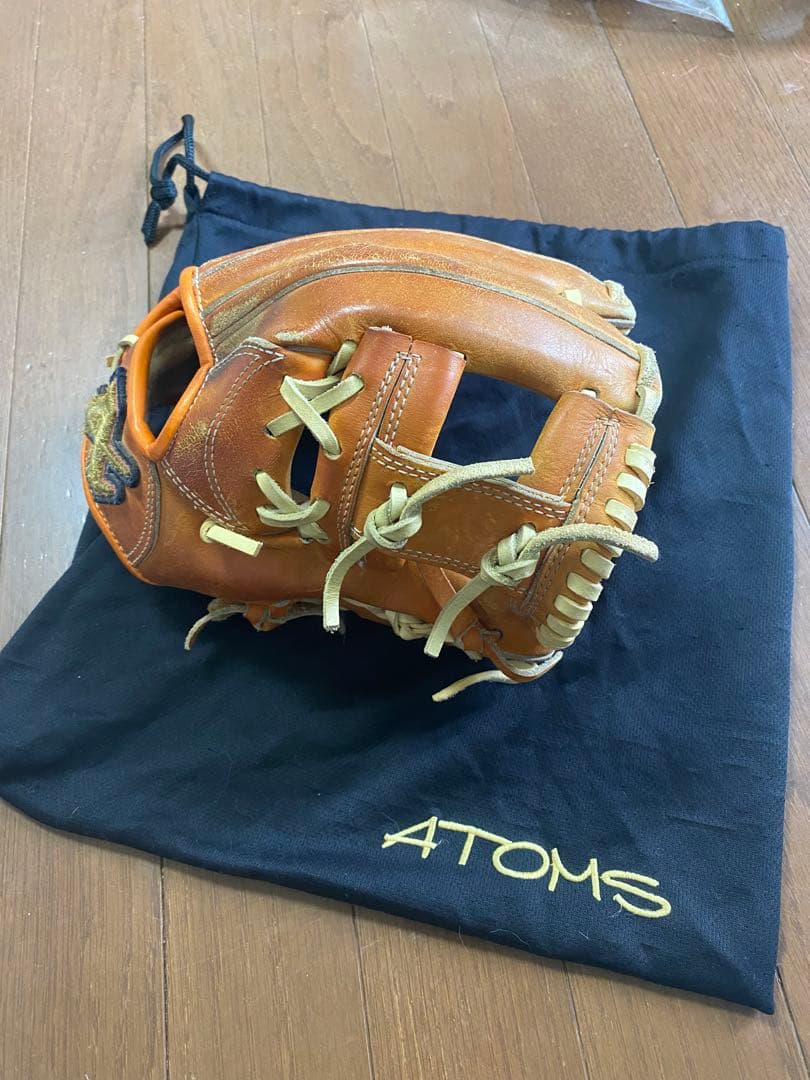 ATOM 硬式内野　グローブ