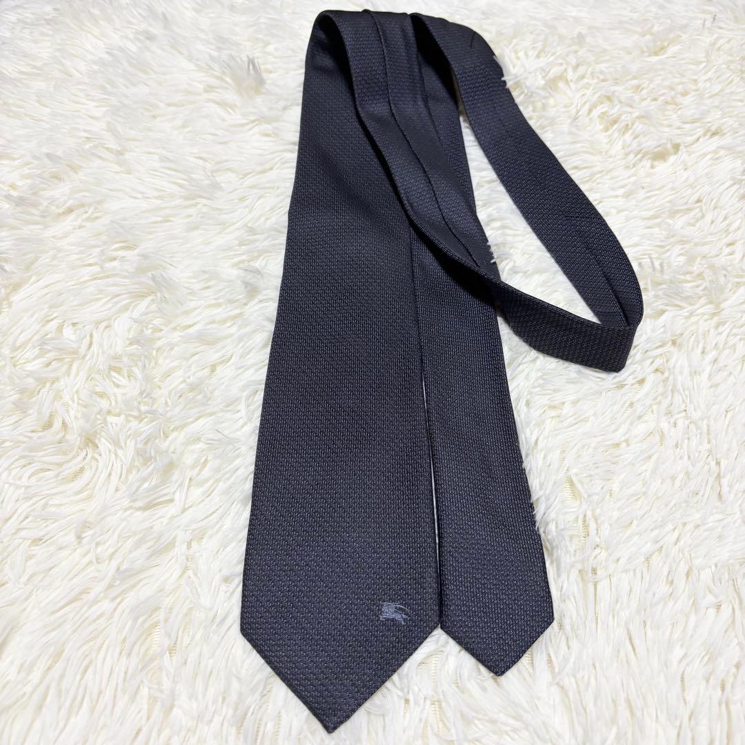 ✨ハンドメイド✨【ほぼ未使用】BURBERRY LONDON ネクタイ　ネイビー