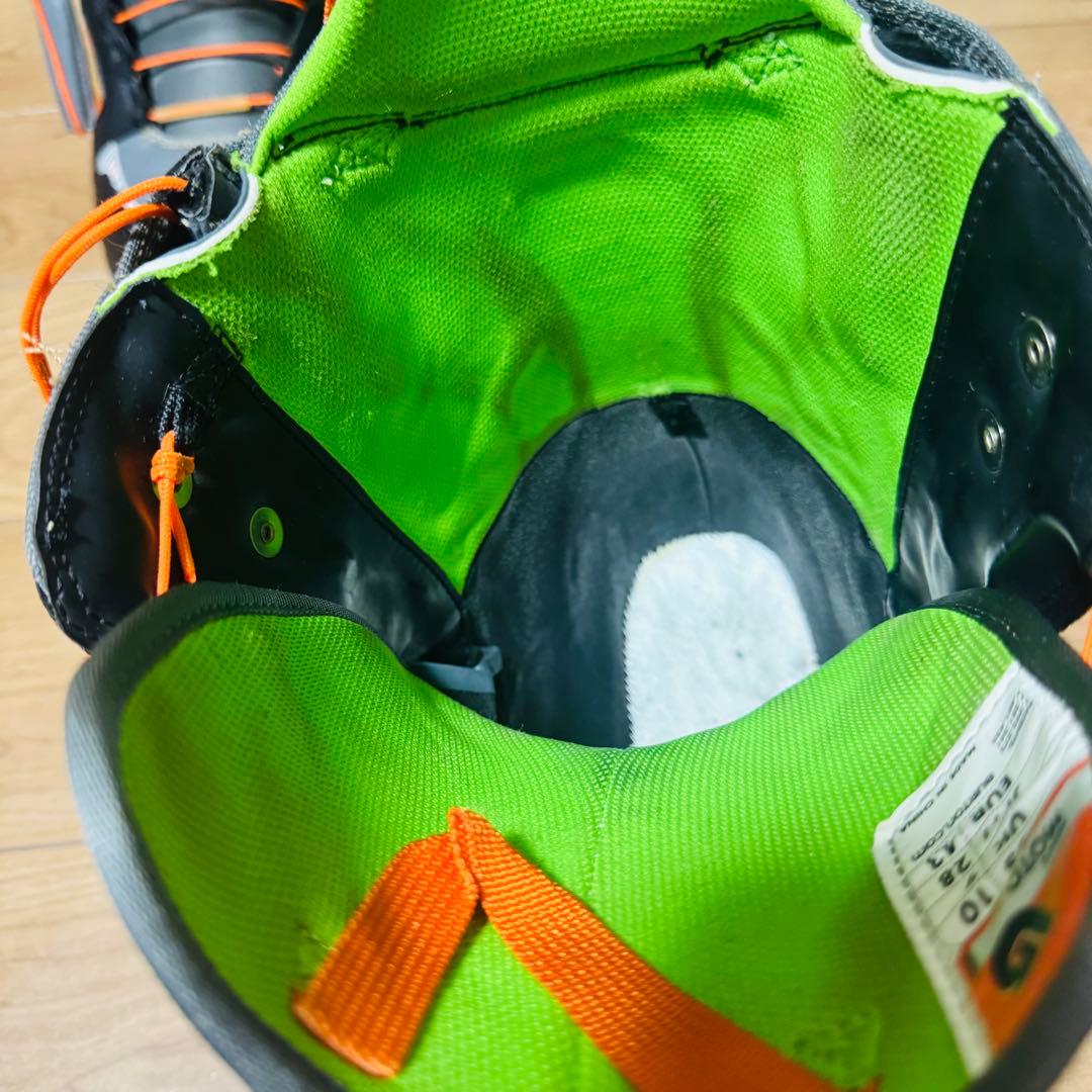【★WAON★様】BURTON スノーボードブーツ グラトリ MOTO パウダー