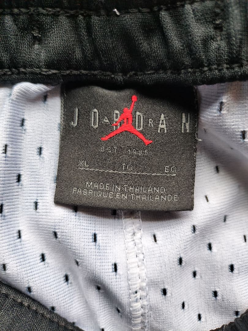 12日だけ限定価格！ NIKE JORDAN ハーフパンツ バスパン 稲妻 XL
