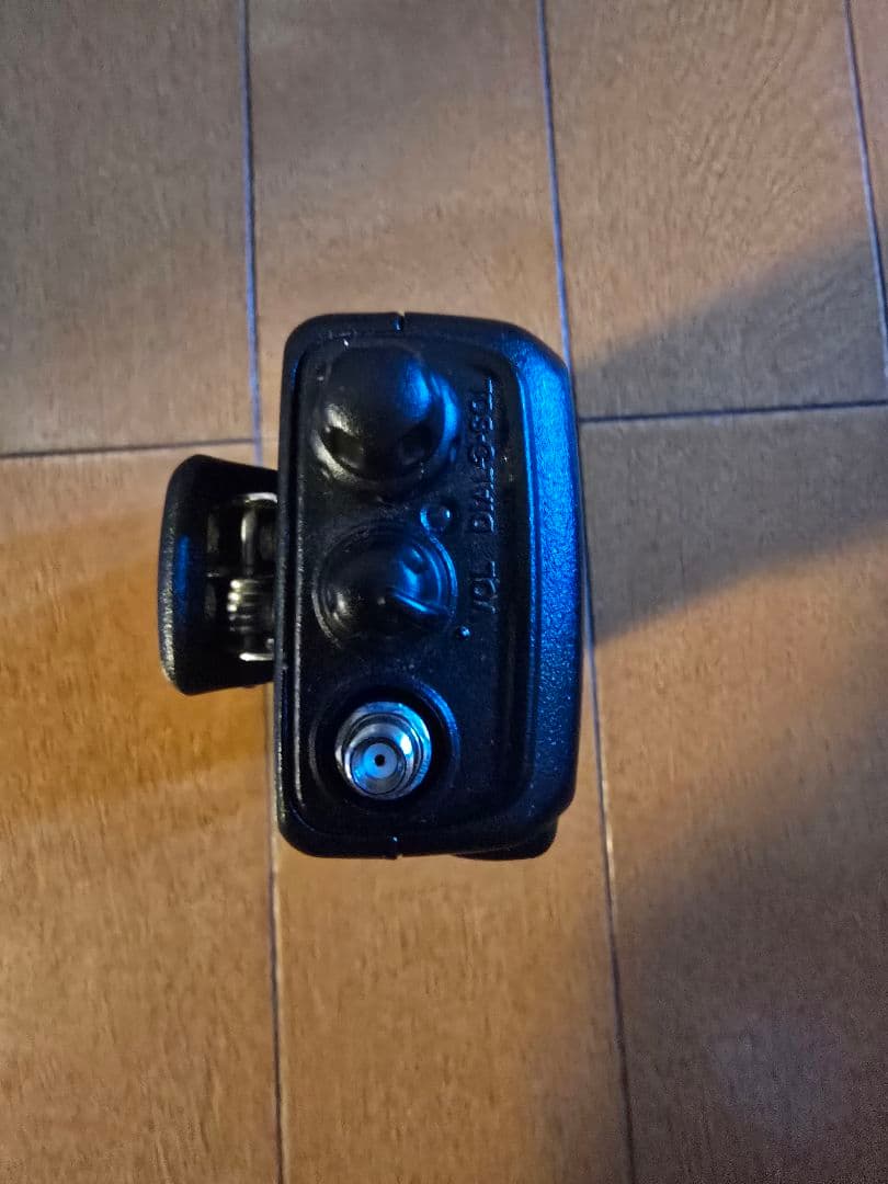 YAESU FT-60 FMトランシーバー