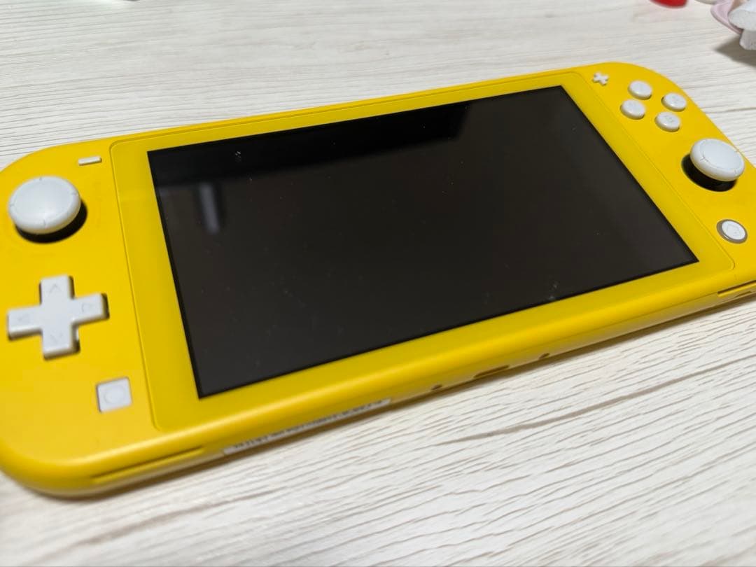 Nintendo Switch Lite イエロー 付属品追加コメ必須
