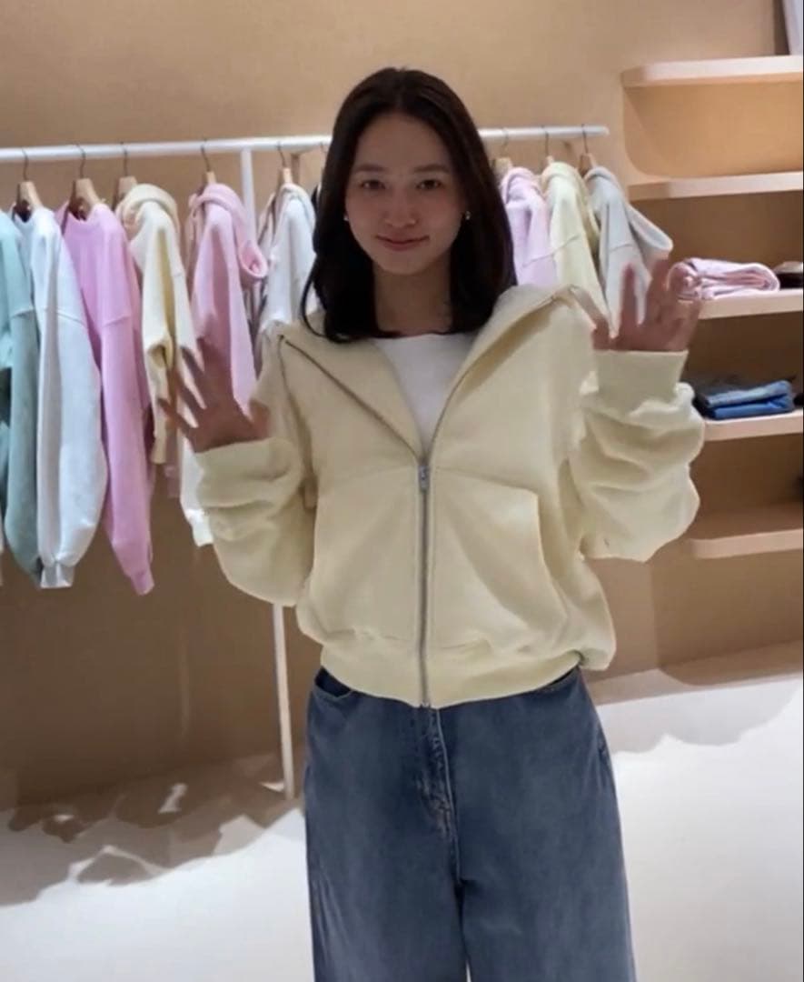 新品 Volume Sweat Zipフーディー SRL ロゴ シアークリーム