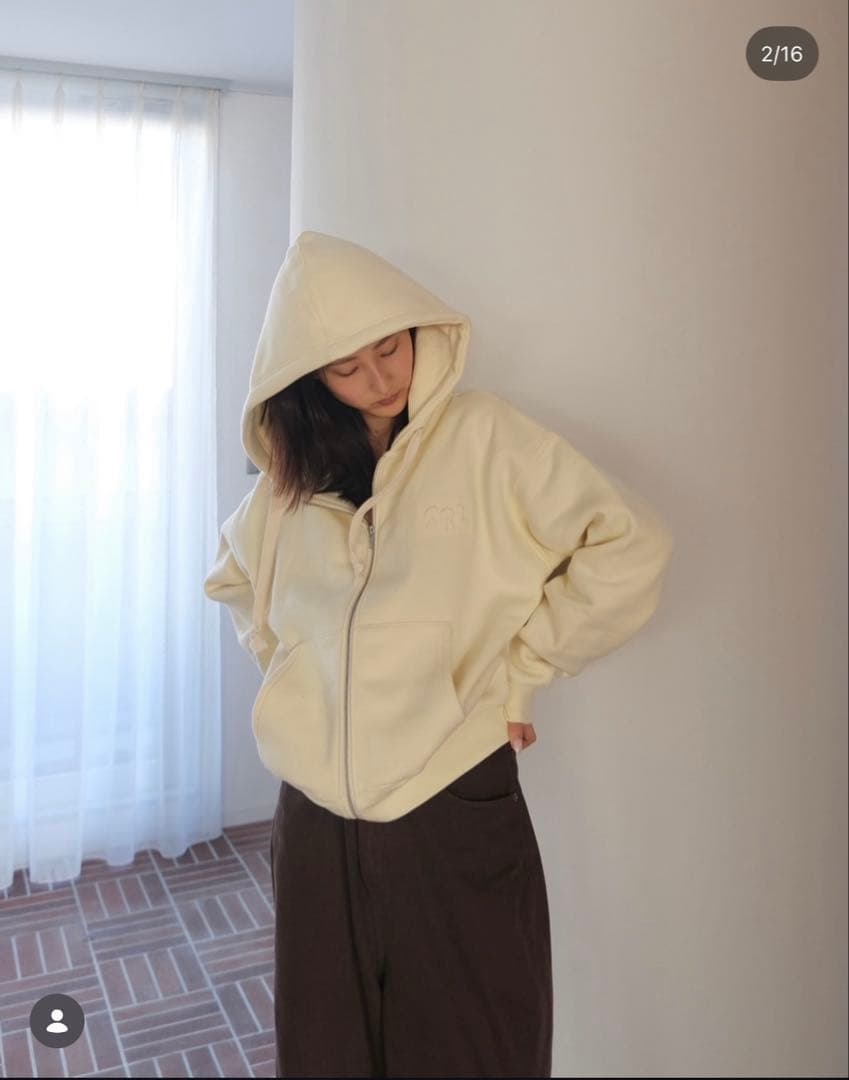 新品 Volume Sweat Zipフーディー SRL ロゴ シアークリーム