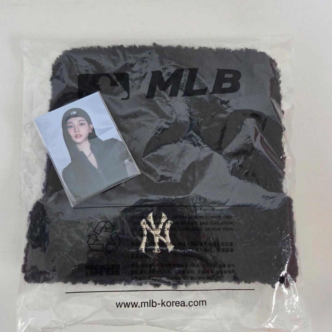 MLB Korea ブラック 黒 ビーニー 猫耳 韓国 カリナ着用 新品 ニット