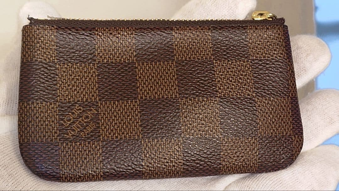 Louis Vuitton ダミエキーケース カラビナ付き