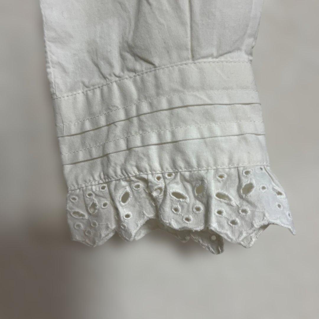 新品未使用　CASA FLINE コットンフリルブラウス　白　ホワイト