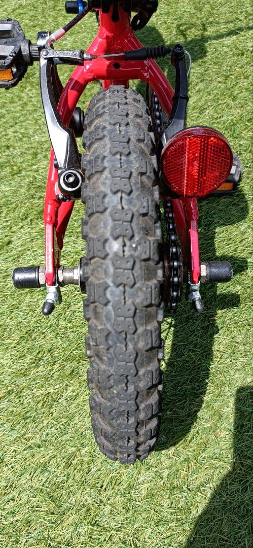 【お値下げ交渉可！】ヨツバサイクル　12インチ　ヒーローレッド