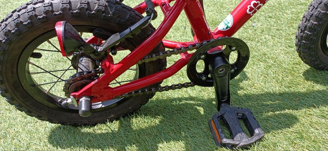 【お値下げ交渉可！】ヨツバサイクル　12インチ　ヒーローレッド