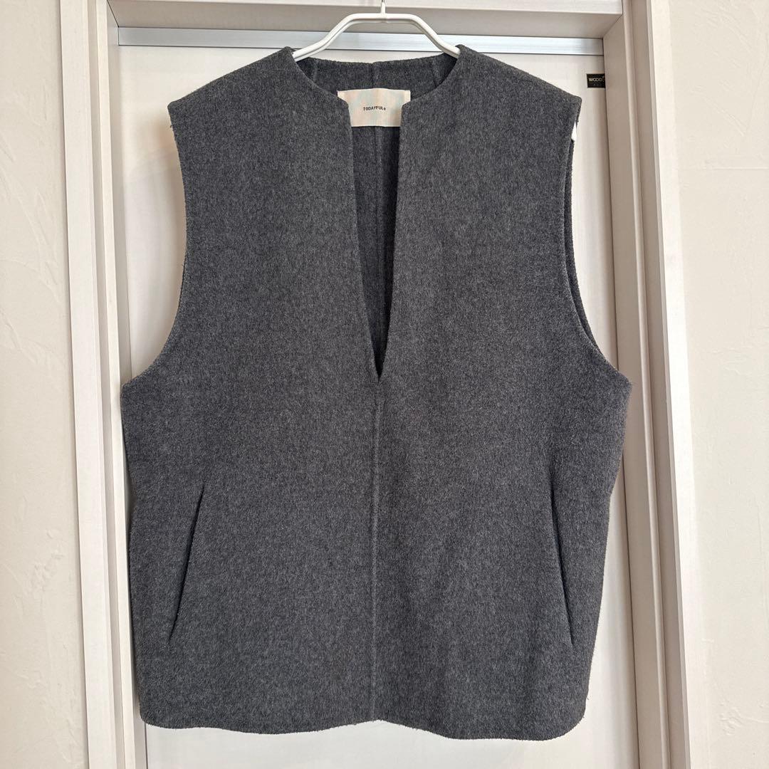 ま*の様 TODAYFUL キーネックウールベスト　グレー　フリーサイズ　F
