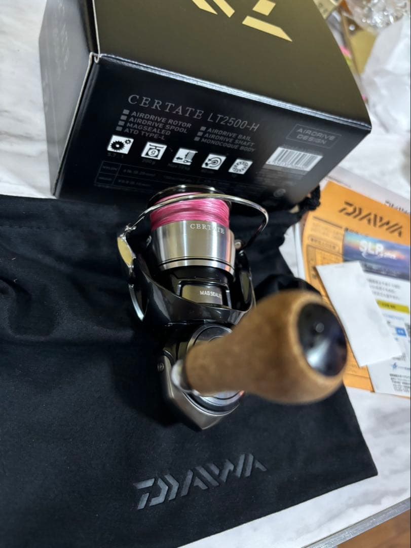 DAIWA ダイワ スピニングリール 24セルテート LT2500-H美品