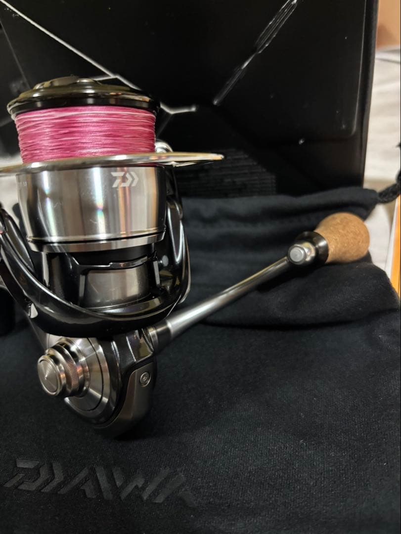DAIWA ダイワ スピニングリール 24セルテート LT2500-H美品