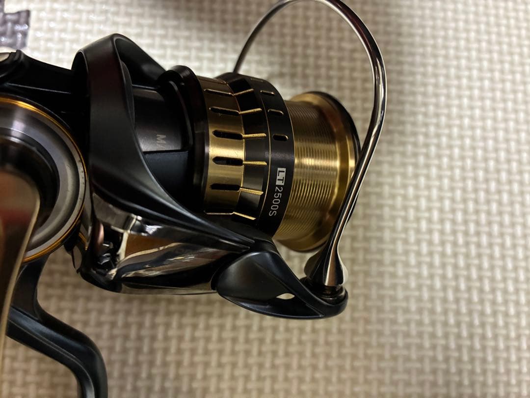 ダイワ23エアリティLT2500Sカスタム美品