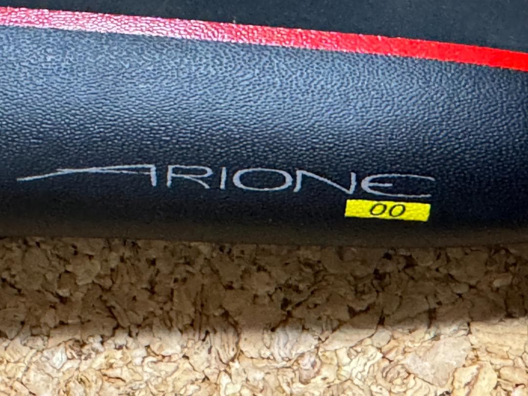 【中古】fi'zi:k ARIONE 00 カーボンサドル
