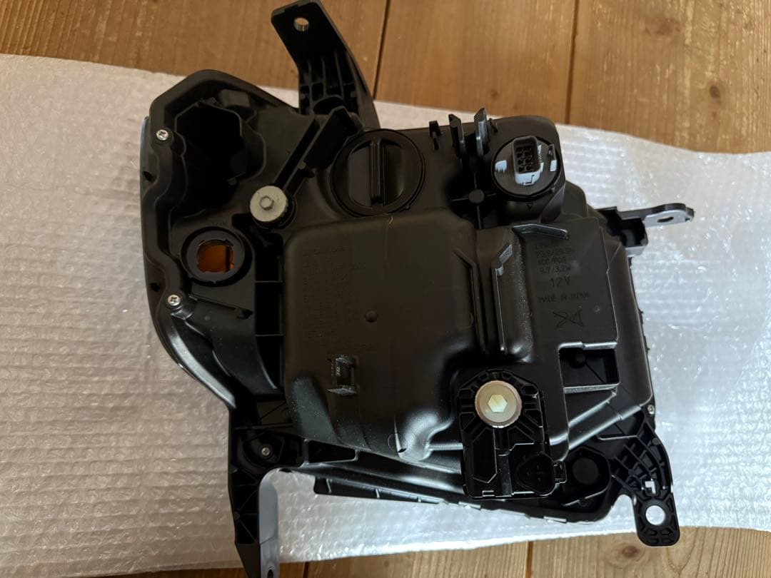 N-VAN LEDヘッドライト　助手席側　新車外し