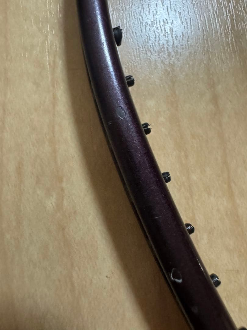 バドミントンラケット 100zzクレナイ