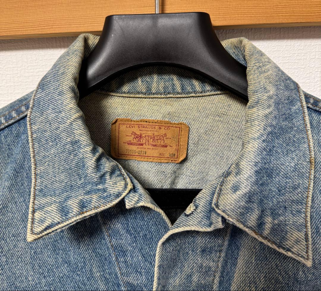 希少　リーバイス　デニムジャケット　ミッキーマウス刺繍　サイズ40R（L相当）