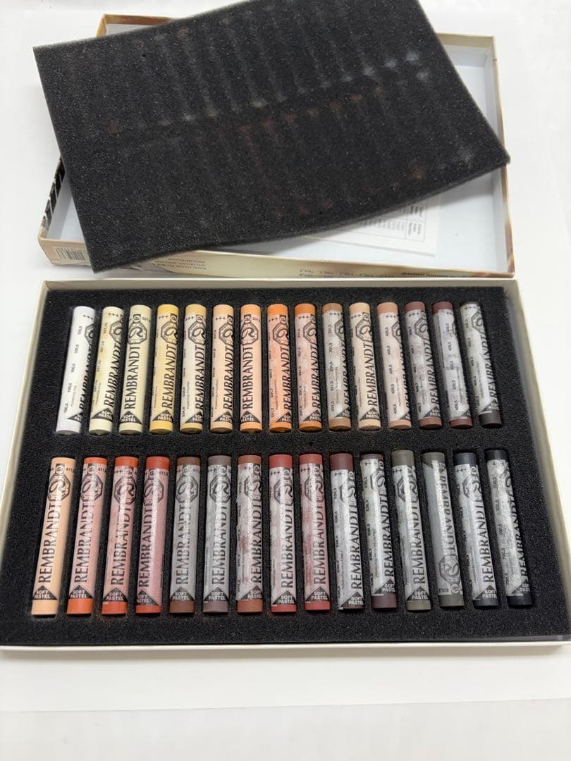 REMBRANDT 30 Soft Pastels 2種まとめ売り　パステル