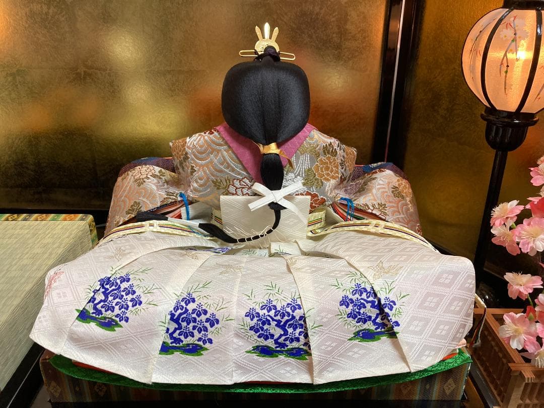 【大きめのおひなさま】※「金屏風・台座」は別で出品しています