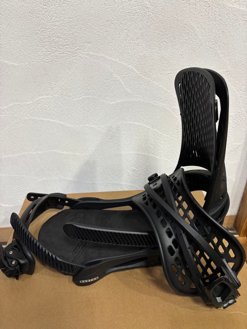 T*T様 Burton GENESISブラック
