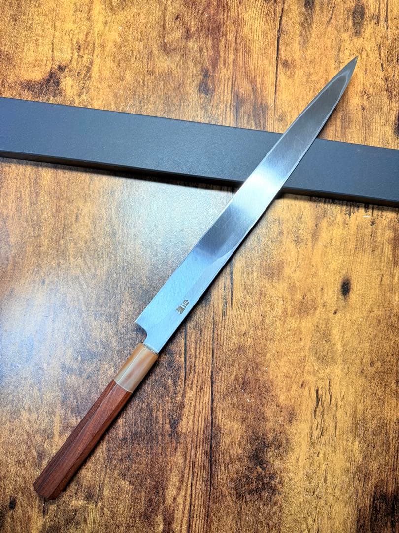 森本光一作　フグ引　白一鋼 尺　紫檀白水牛八角柄