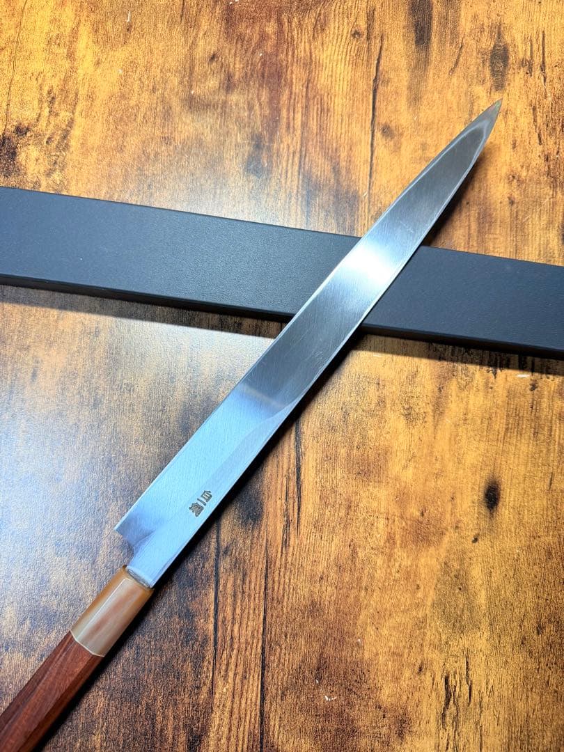 森本光一作　フグ引　白一鋼 尺　紫檀白水牛八角柄