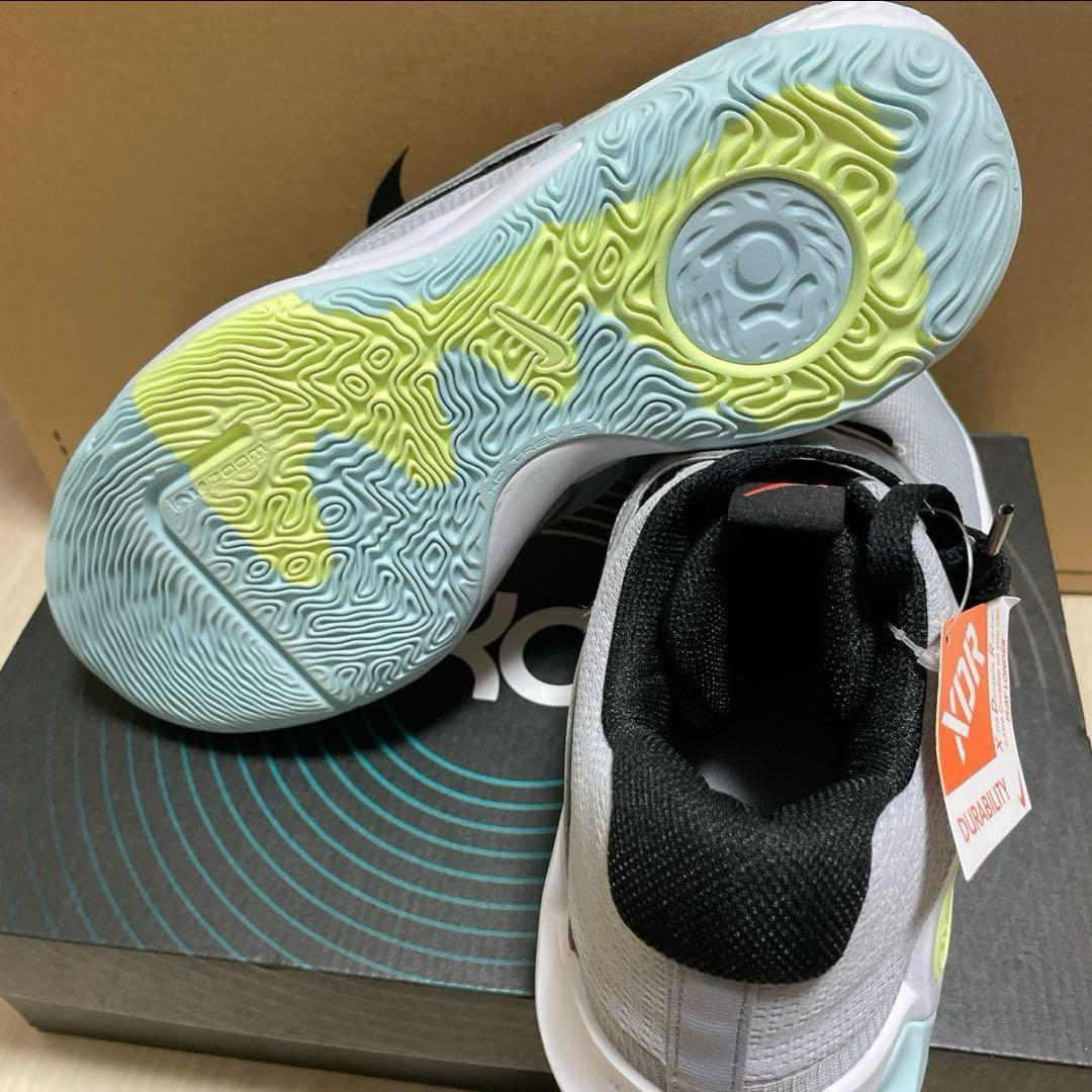 新品NIKEトレイ5XEPバッシュメンズ27cmスニーカーシューズ