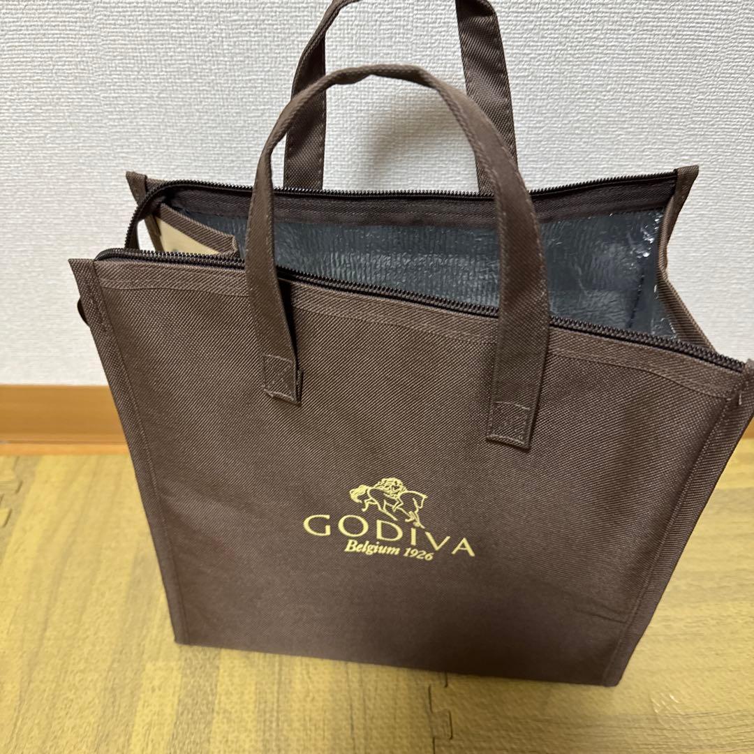ゴディバチョコレート、グッズ詰め合わせ