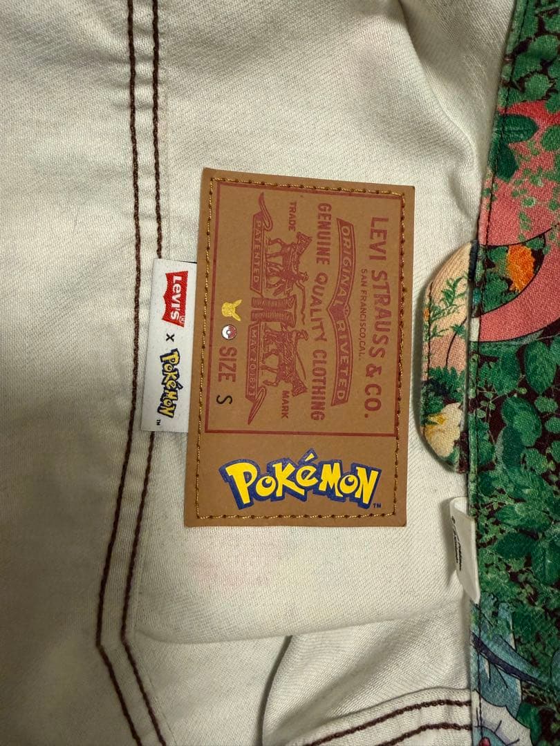 リーバイス✖️ポケモン　デニムジャケット