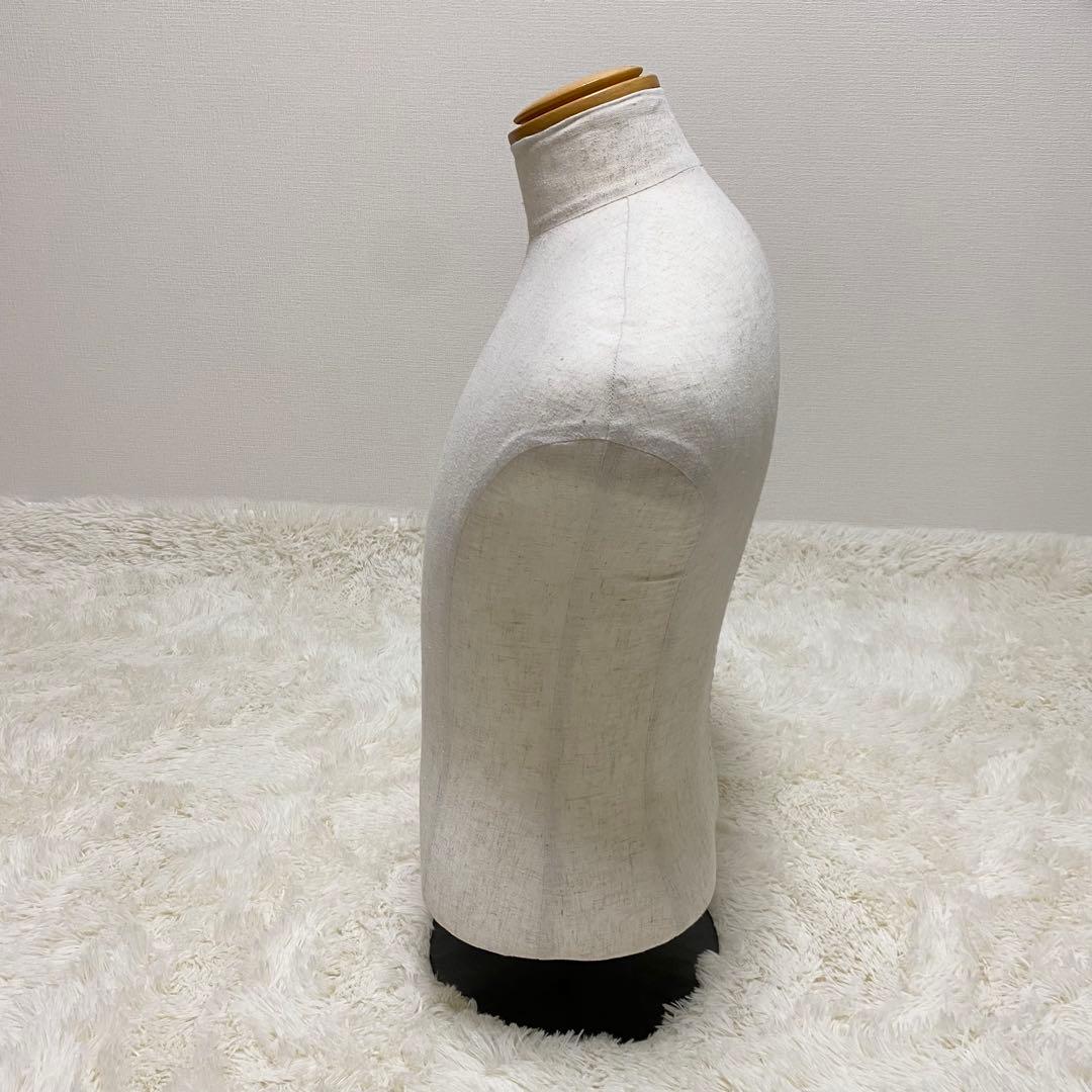 【美品】男性用 トルソー 布製 ベージュマネキン 土台付 上半身 木製首 メンズ