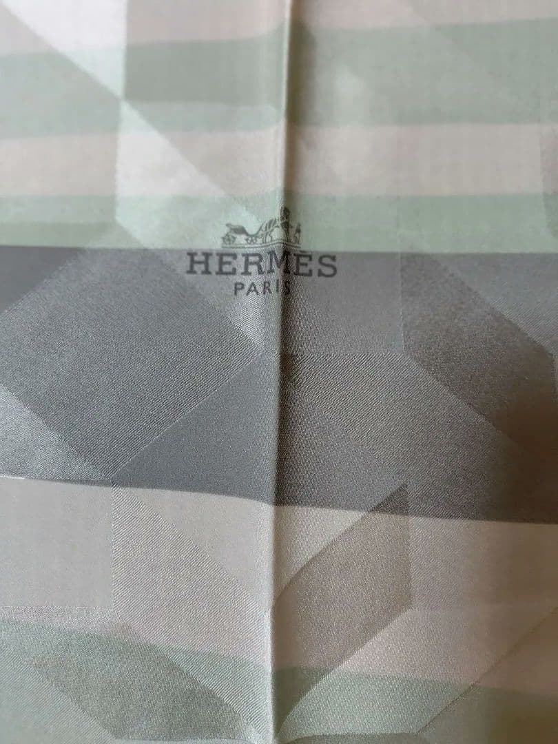 HERMES 幾何学模様 シルクスカーフ